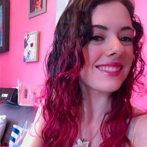 Meet your Posher, Kayla